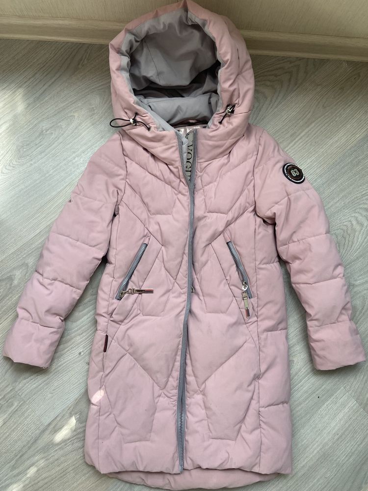 Зимове пальто для дівчинки 140
