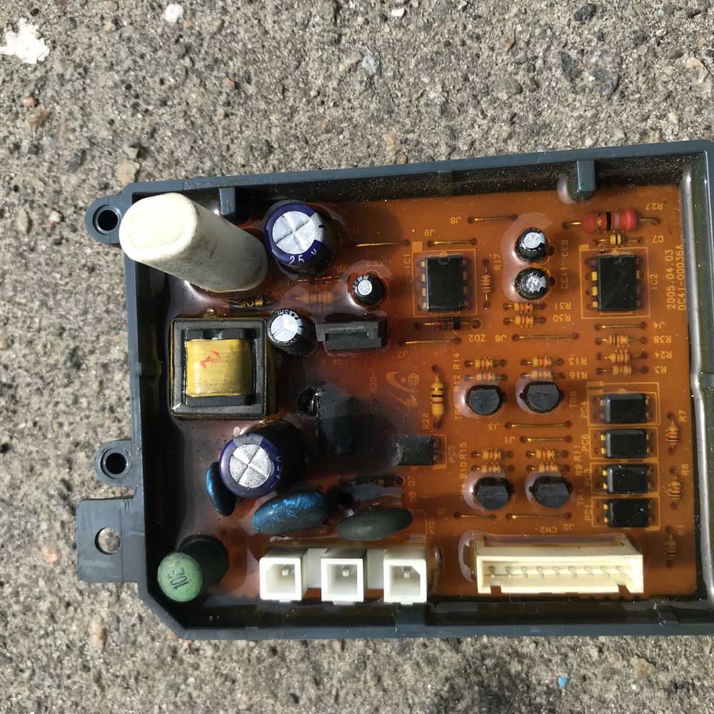 Пральна машинка Samsung WF7522S8R на запчастини