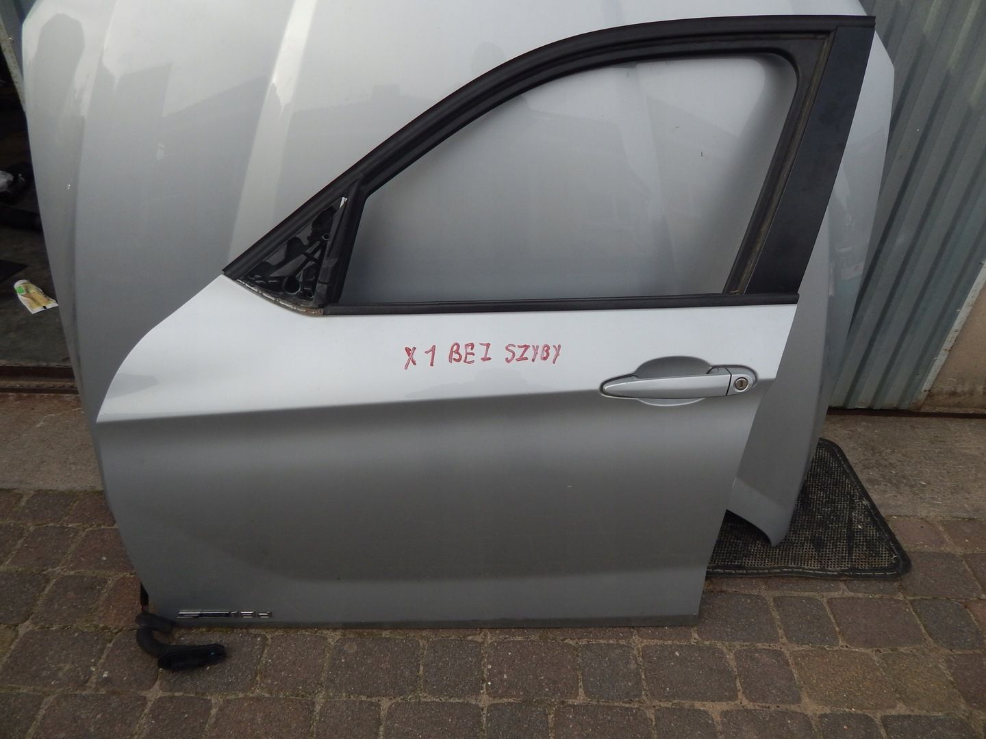 DRZWI LEWE BMW X1 E84