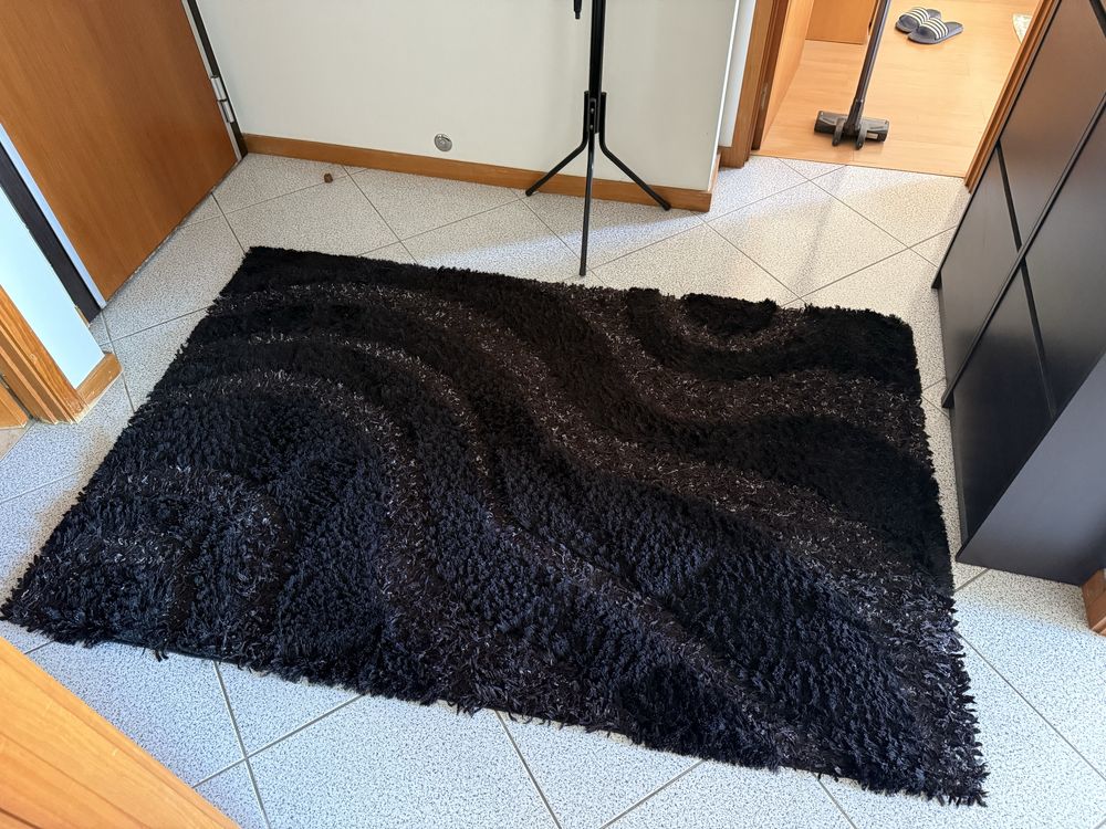 Tapete preto novo