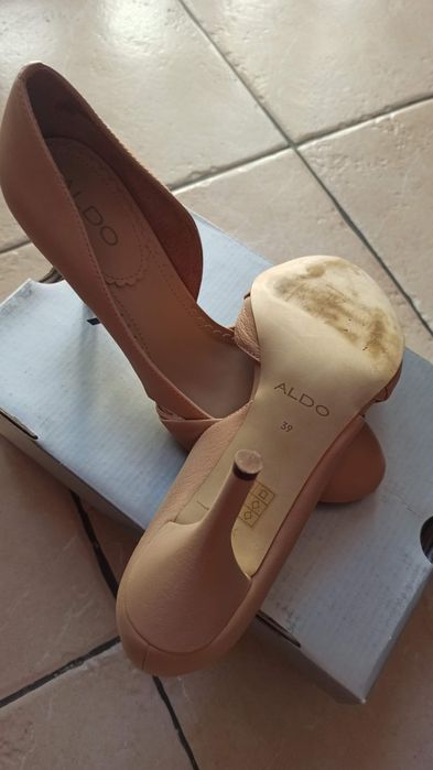 Sapatos Aldo tamanho 39