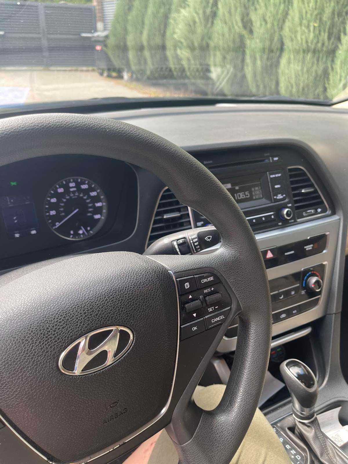 Продам Hyundai Sonata 2017 
2.4LGDI4-Cylinder США