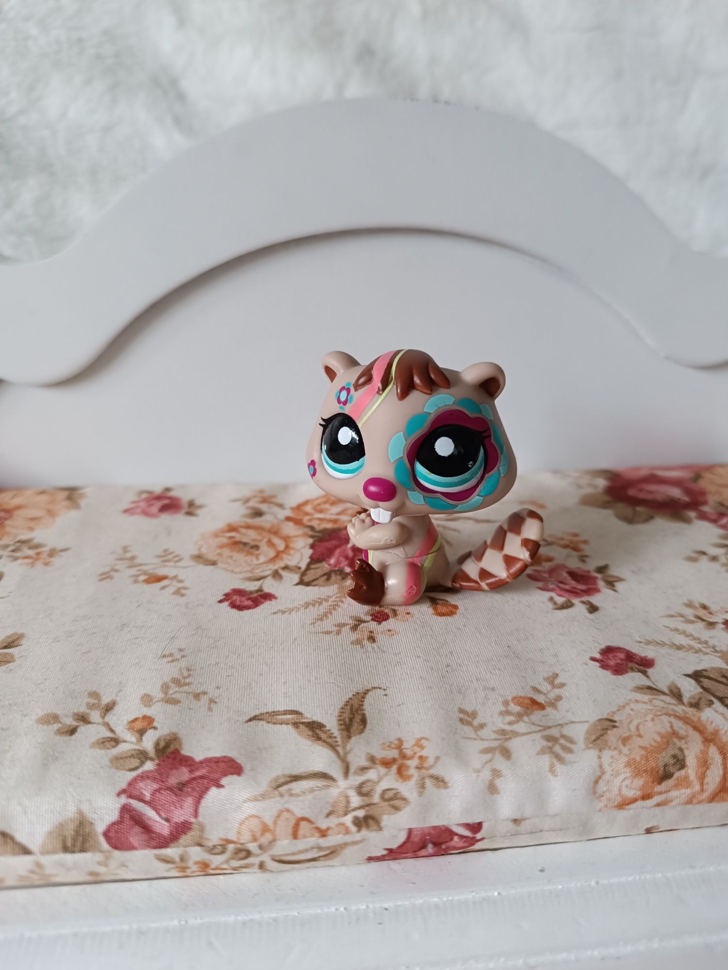 Figurka lps littlest pet shop Hasbro 2134 bóbr kolorowy