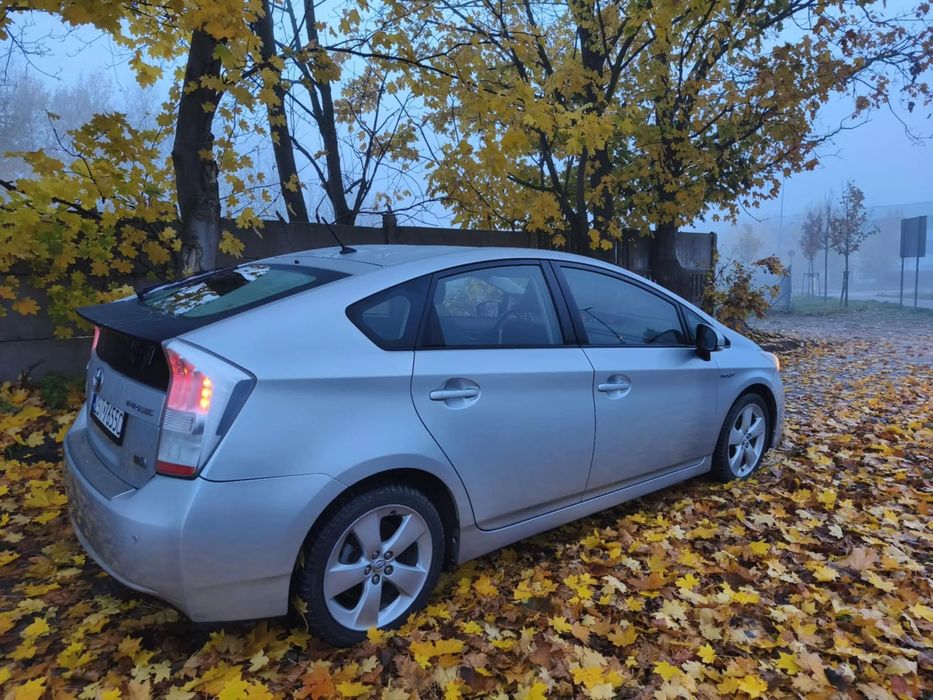 Toyota Prius Toyota Prius 2010 – hybryda + gaz NOWA BATERIA NA GWARANCJI