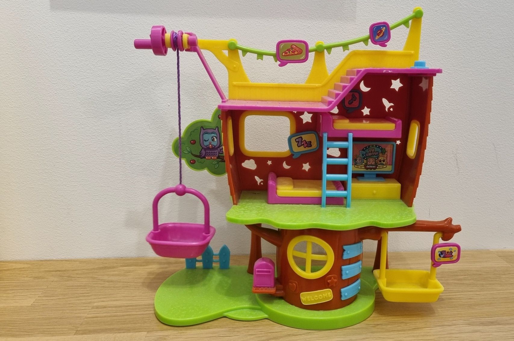 Moji Pops Tree House