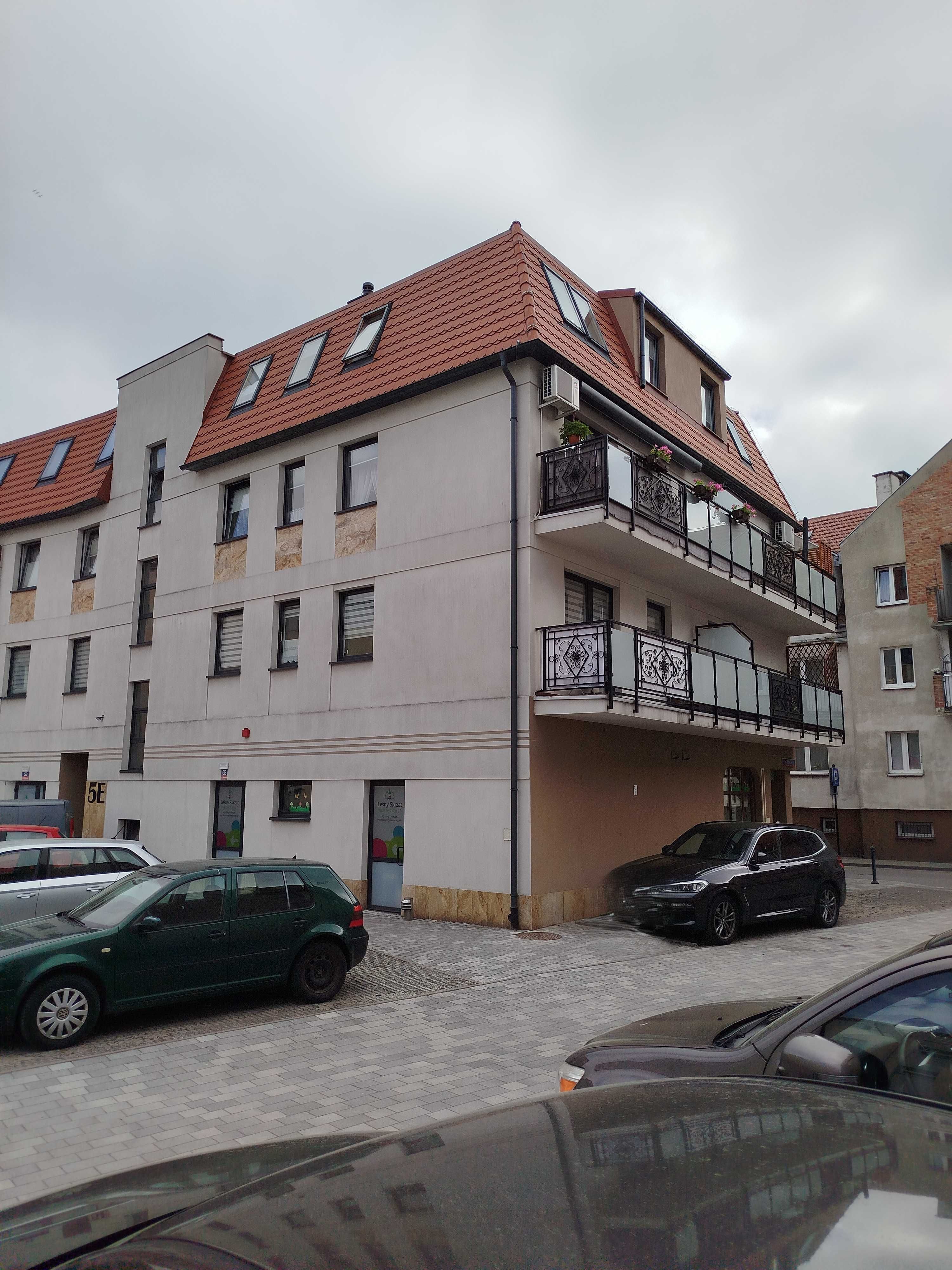 Do wynajęcia przestronne i nowoczesne mieszkanie w centrum Oleśnicy