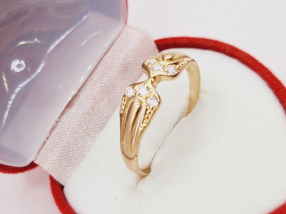 Ciekawy Złoty Pierścionek pr.585 (14K)