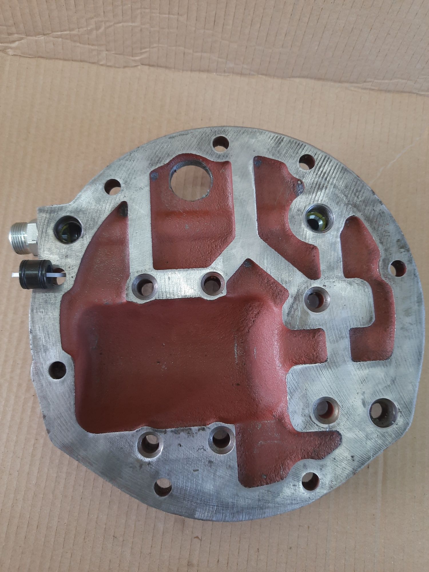 Pokrywa pompy C-360 TUR Hydraulika zewnętrzna /3 rodzaje przerobienia