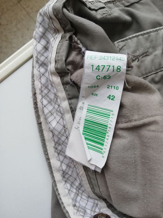 Calção de Senhora, cinzento, da Mango