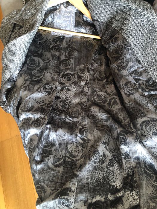 Casaco da Guess! Imperdível