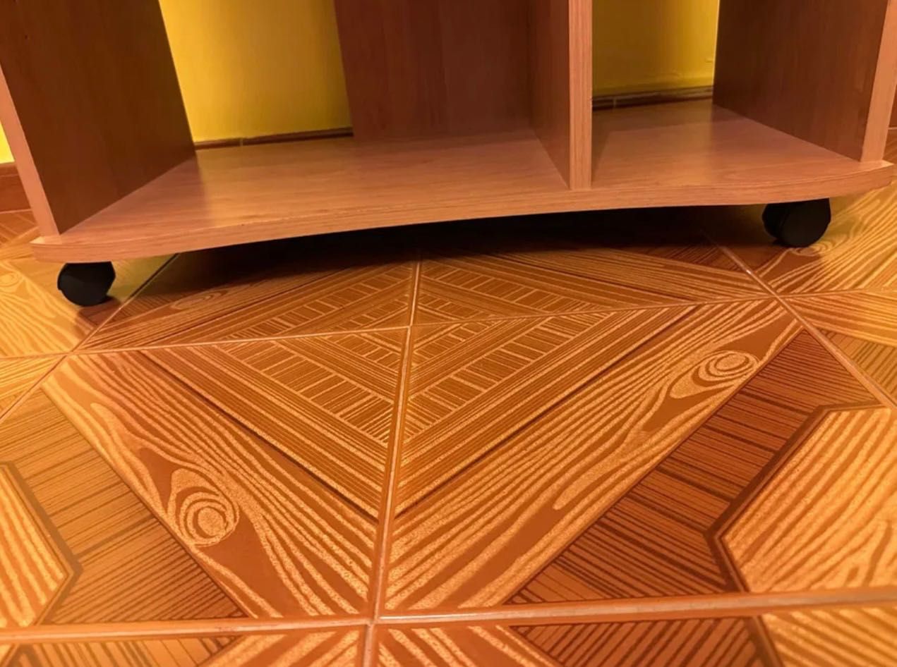 Mesa de estudo, secretaria, mesa de computador