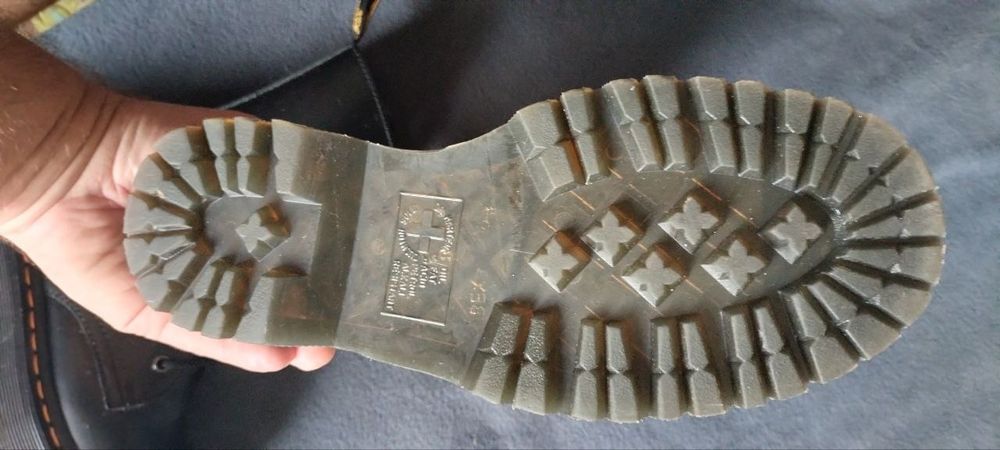 Черевики шкіряні брендові.Оригінал Dr. Martens