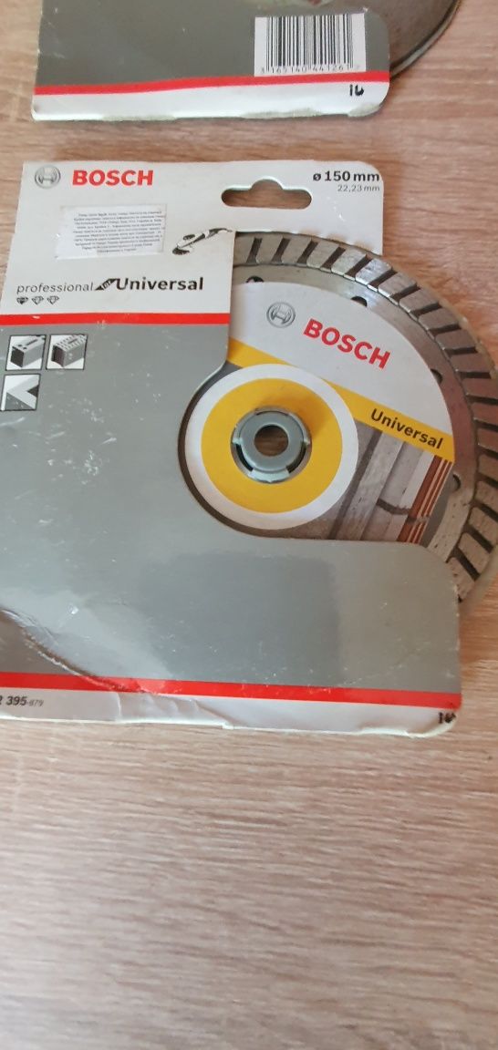 Алмазный диск BOSCH PF UNIWERSAL TURBO по бетону.