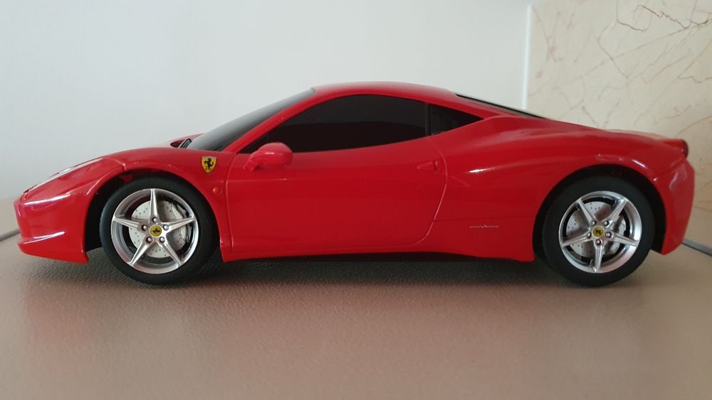 Ferrari 458 italia telecomandado 1/18