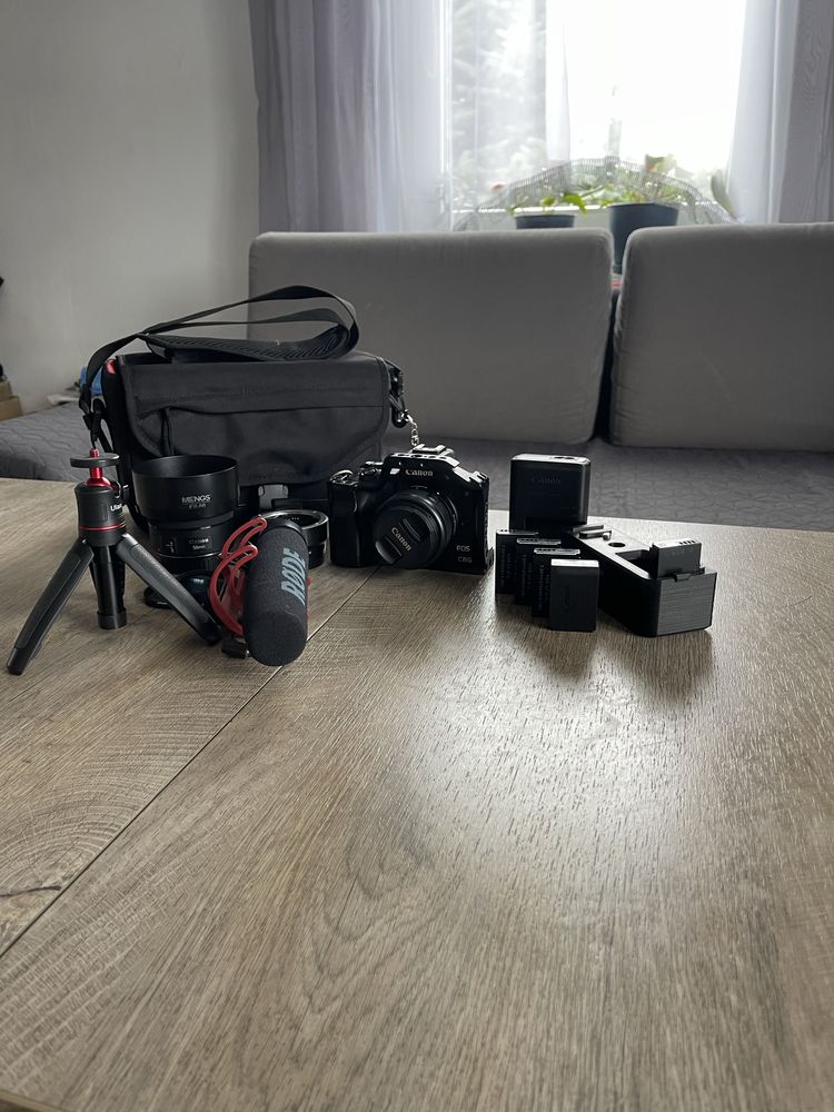 Canon m50 / 2 obiektywy / dodatki / duży zestaw