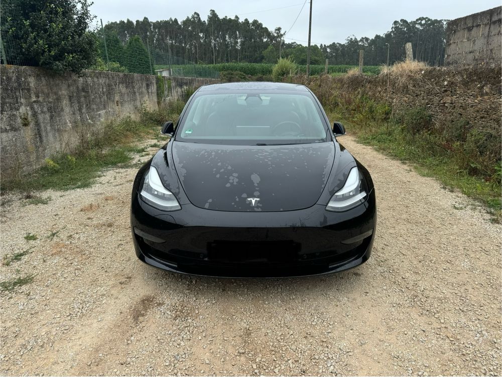 Motorista TVDE Uber/Bolt para Tesla Model 3 24h Regime Autónomo (m/f)