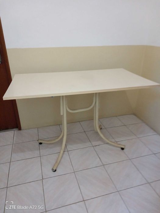 Mesa pequena 70x125