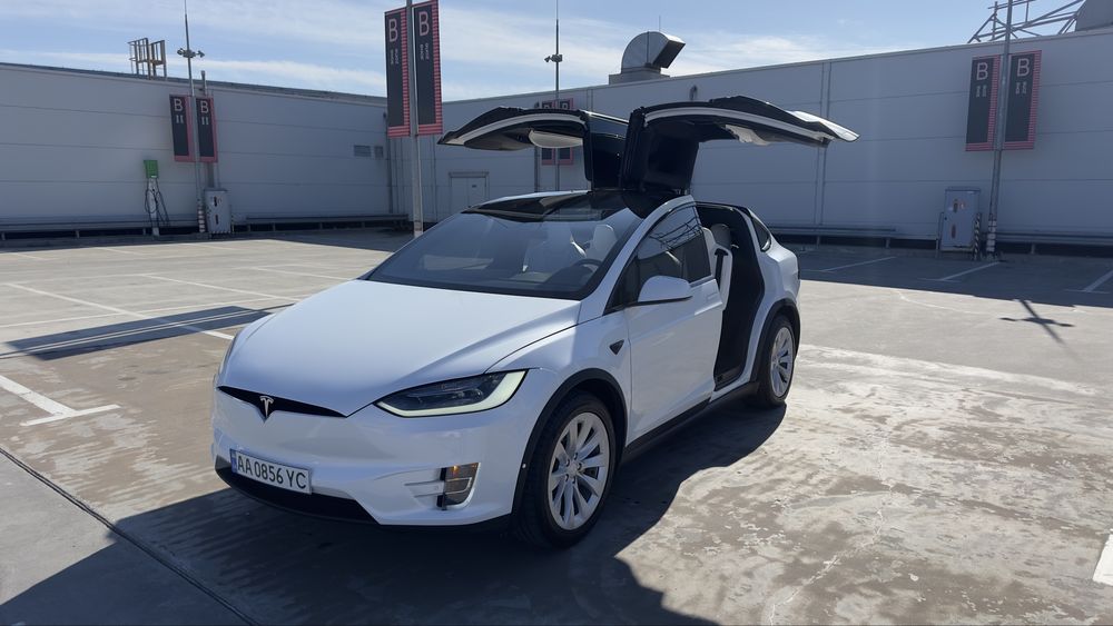 Tesla Model X! 100Kw Long Range Dual Motor!