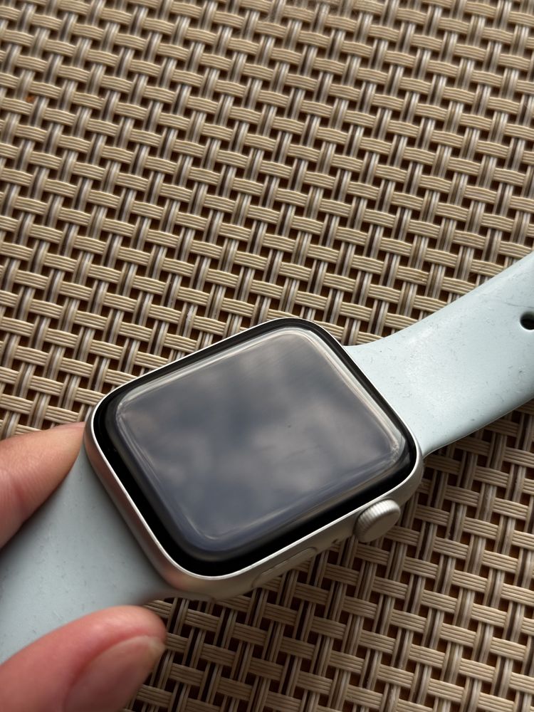 Apple Watch SE 44mm алюминивый кейс+GPS оригинал