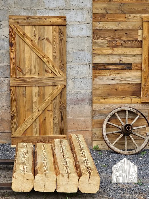 Deski belki dekoracyjne na ścianę meble stare drewno ręcznie ciosane