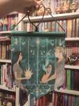 Fairyloot pin banner the prison healer proporczyk na przypinki