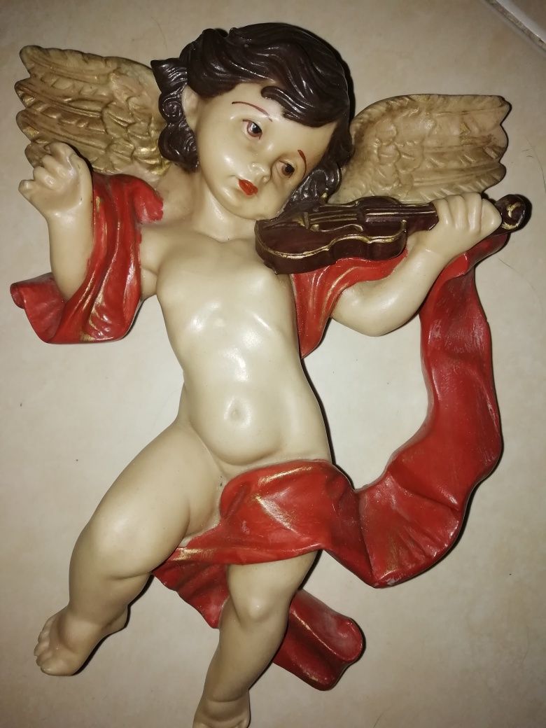 Anjo, peça de parede, decorativa. Em marfinite.