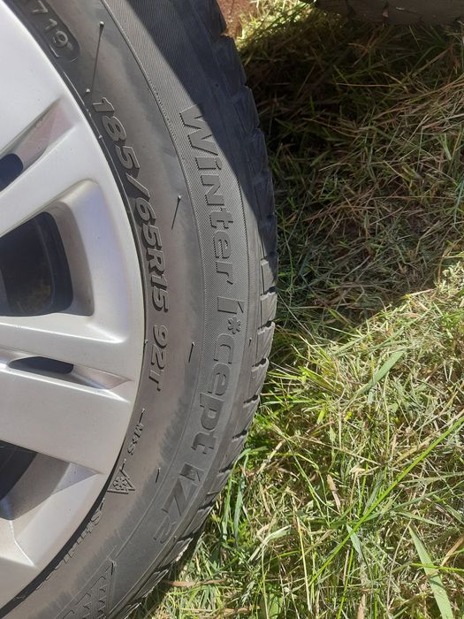 Зимня гума Hankook с дисками і оригінальними ковпаками 195/