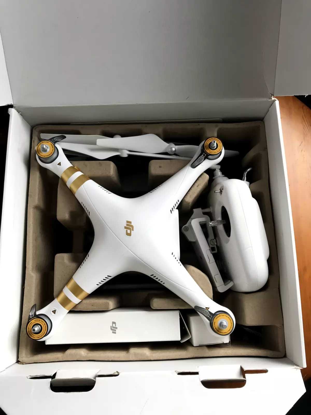 Vendo drone DJI PHANTOM 3 SE - 4K