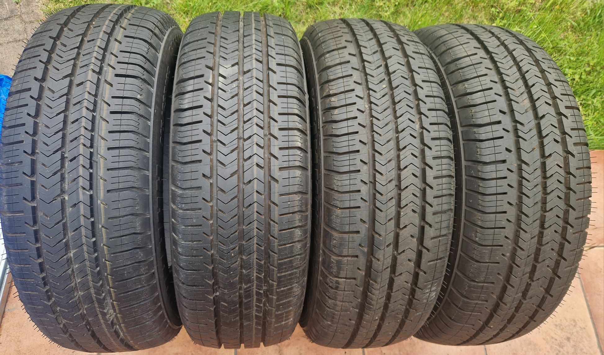 Opony 215 65 r 16c