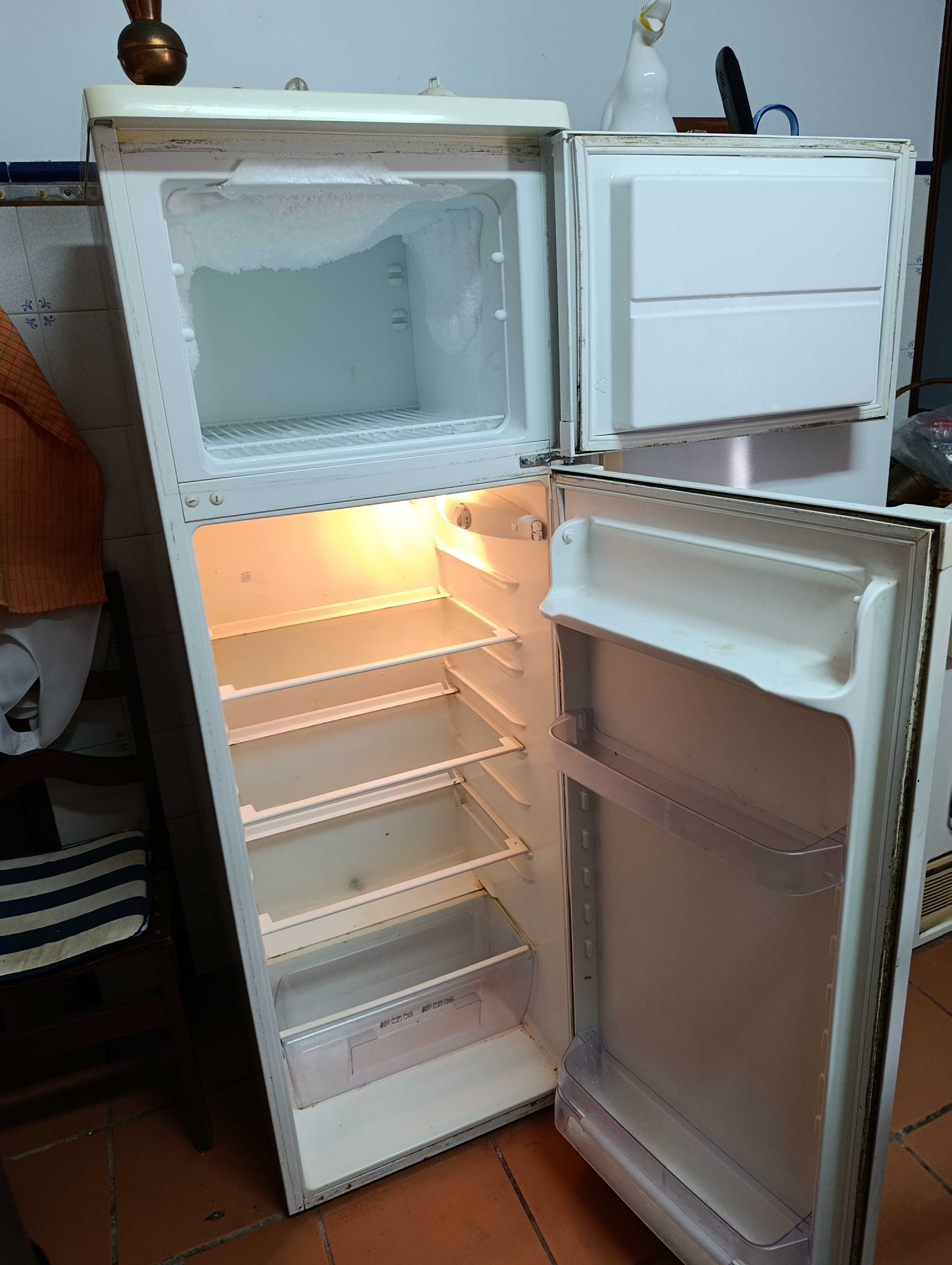 Frigorifico combinado, usado