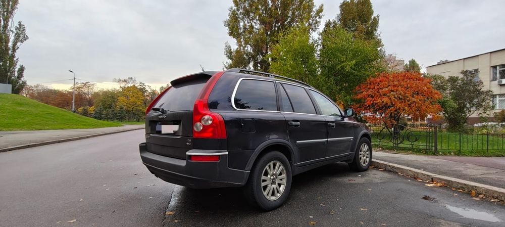 Volvo XC 90 2.4 дизель механіка повний привід