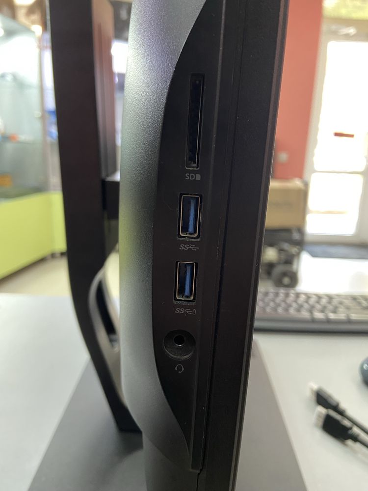 Моноблок Dell OptiPlex 3050 AIO |19.5”| i5/ 8GB / SSD / + подарунок