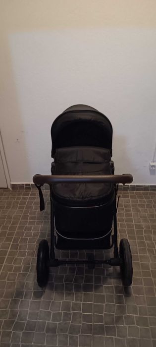 Carrinho de bebé usado