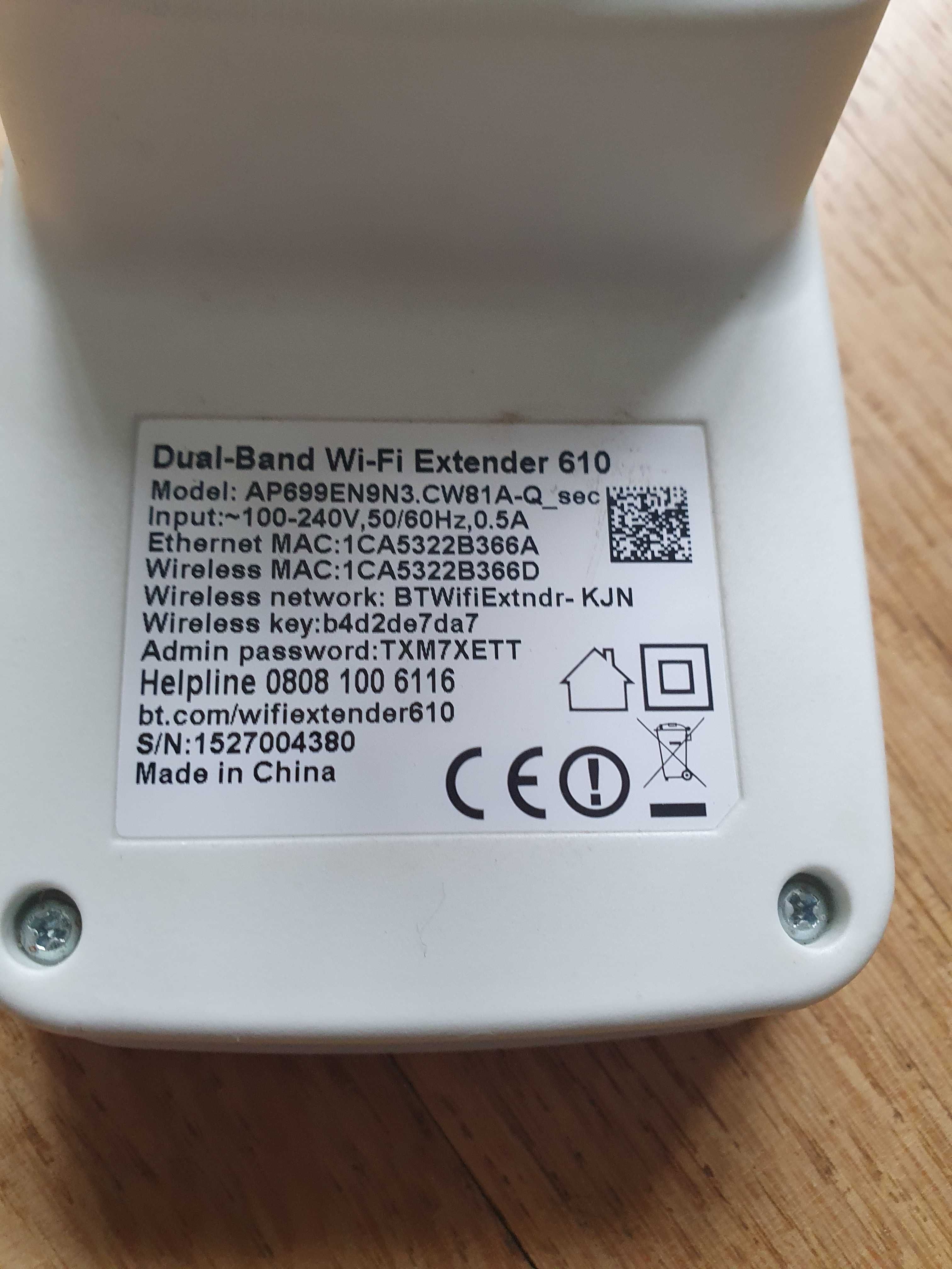Dual-Band Wi-Fi Extender 610