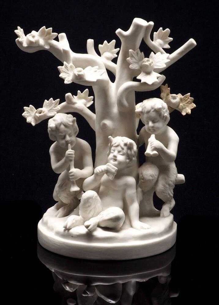 Escultura Porcelana Sacavém Biscuit
