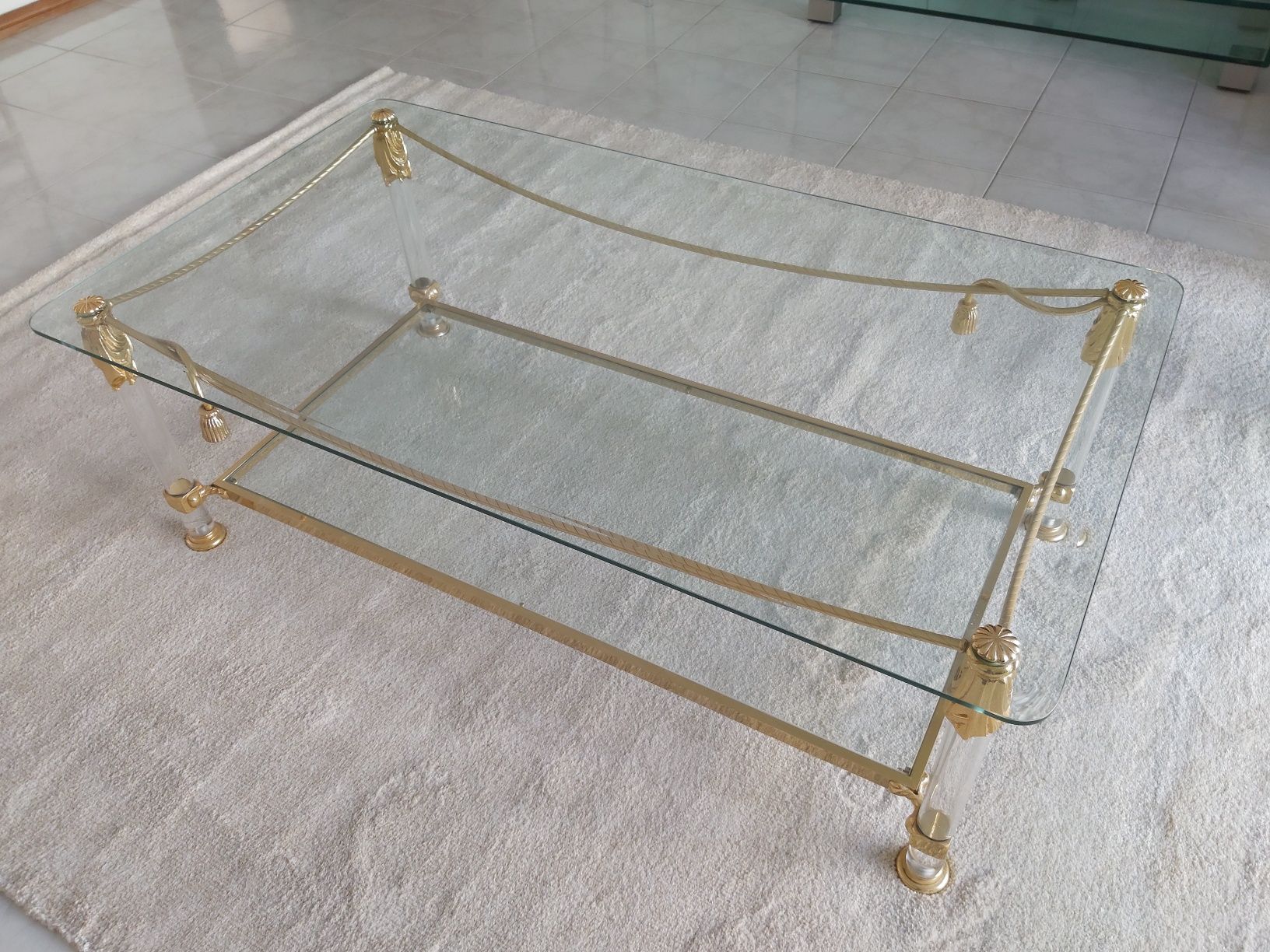 Mesa de sala de cristal