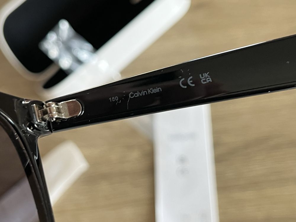 Okulary przeciwsloneczne  Calvin Klein