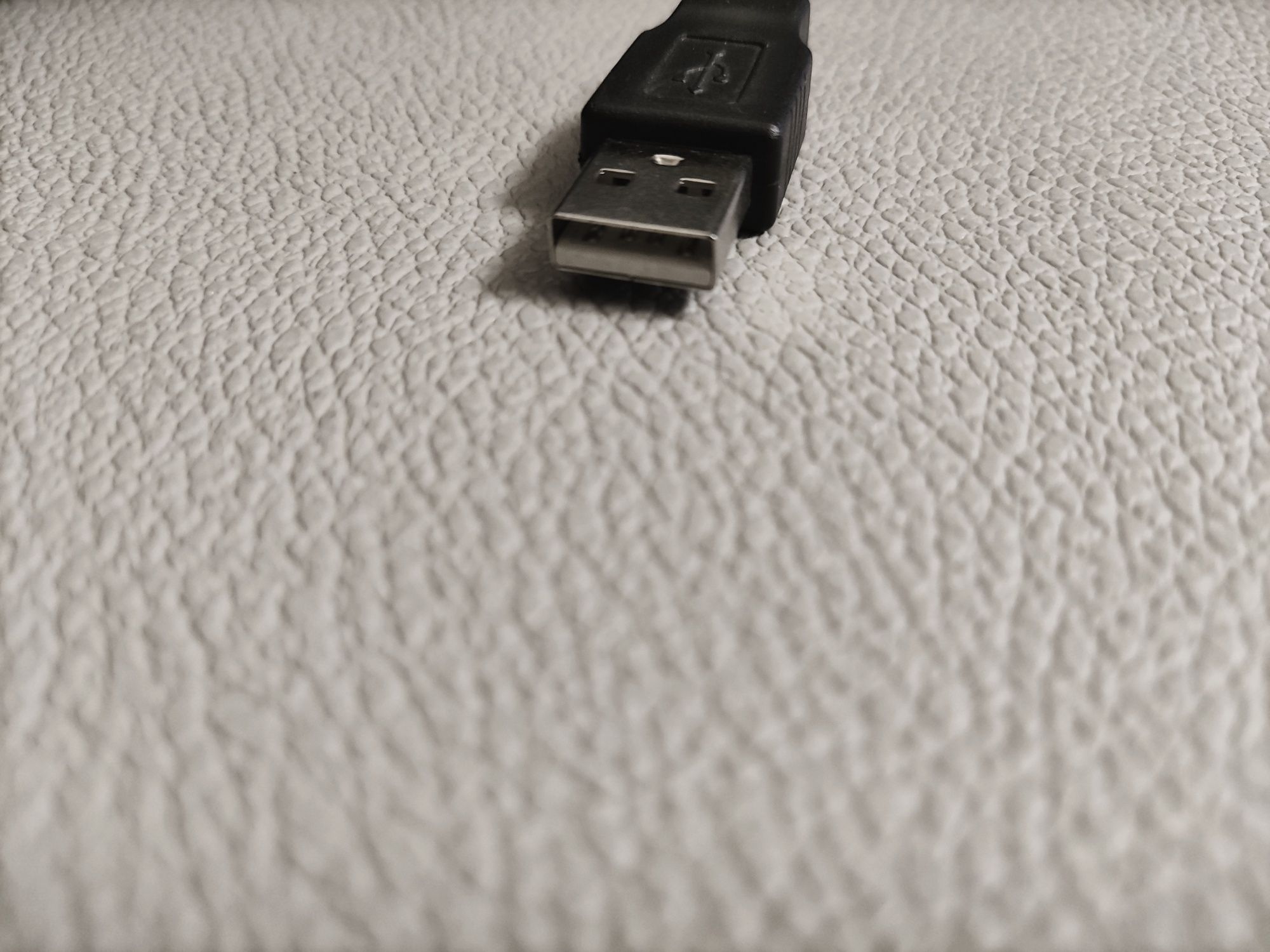 Adapter USB męski na mini USB umożliwiający podłączenie urządzeń posia