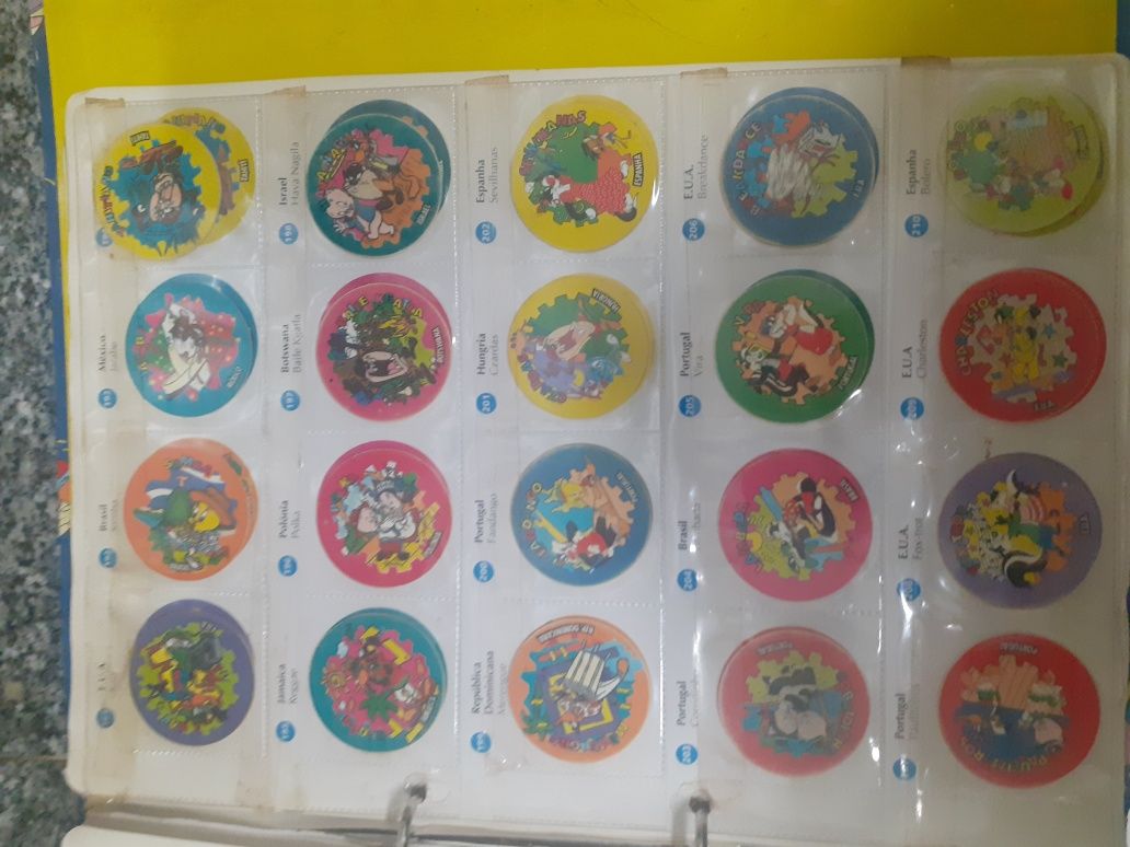 Colecao completa tazos década 90  ler sff