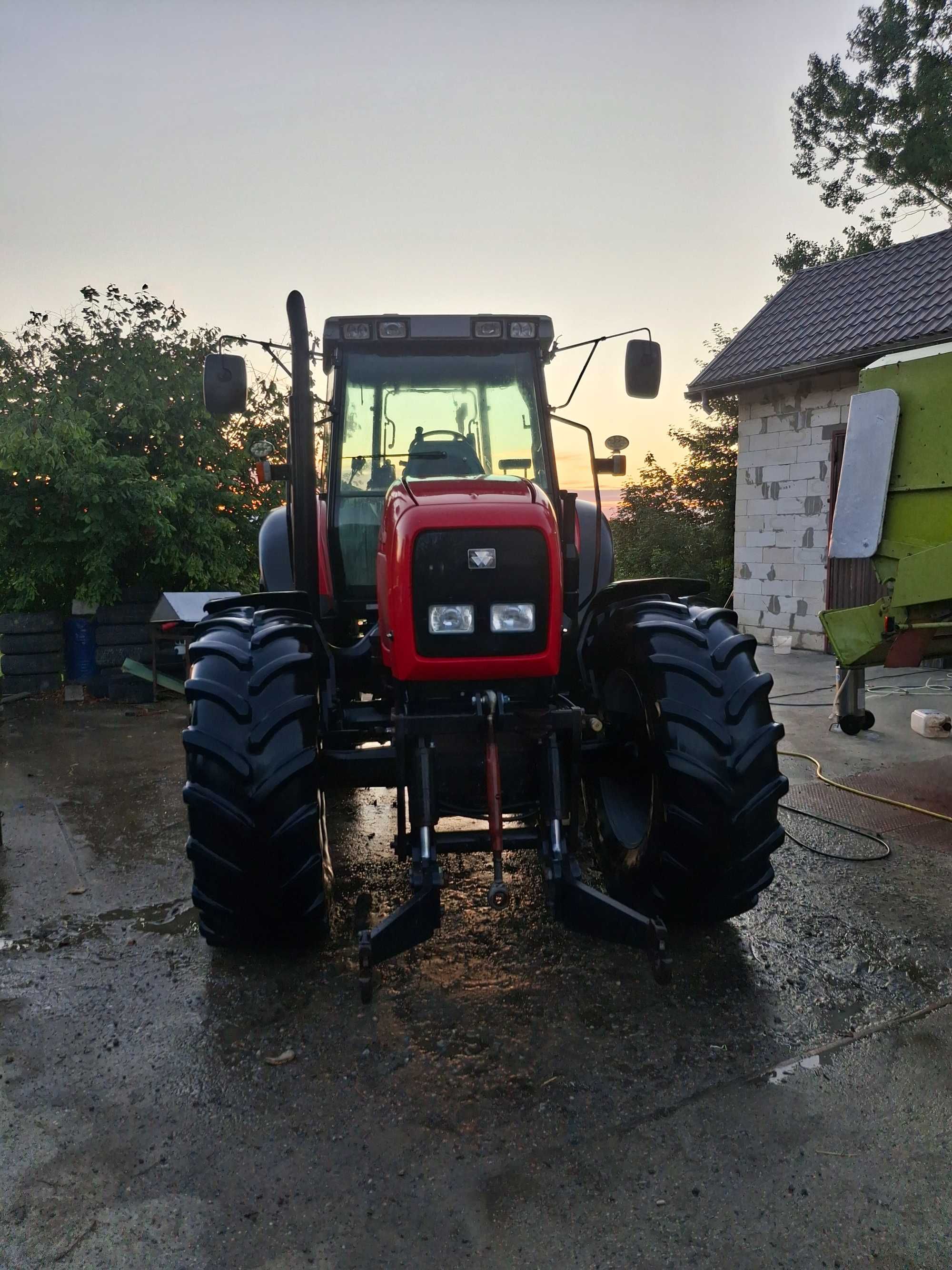 Massey Ferguson 8240