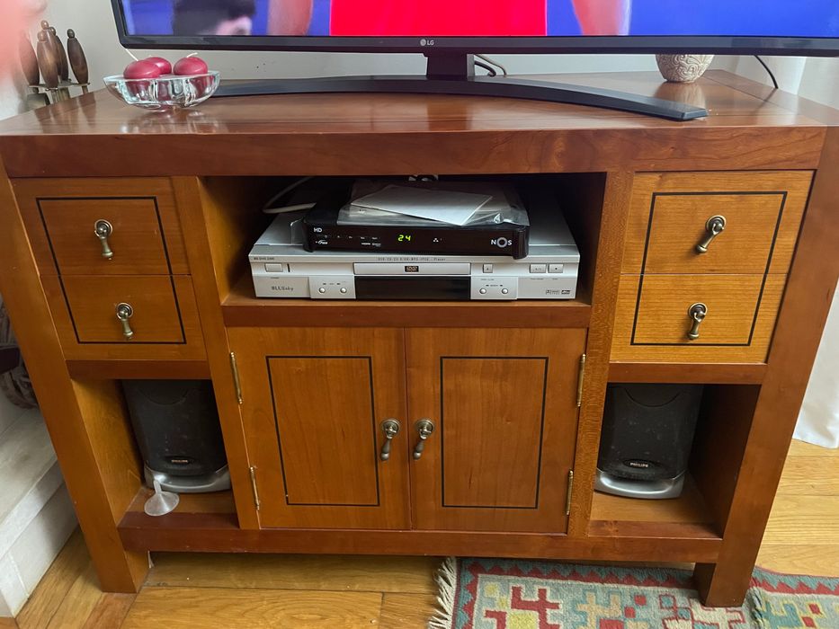 Móvel cerejeira como novo