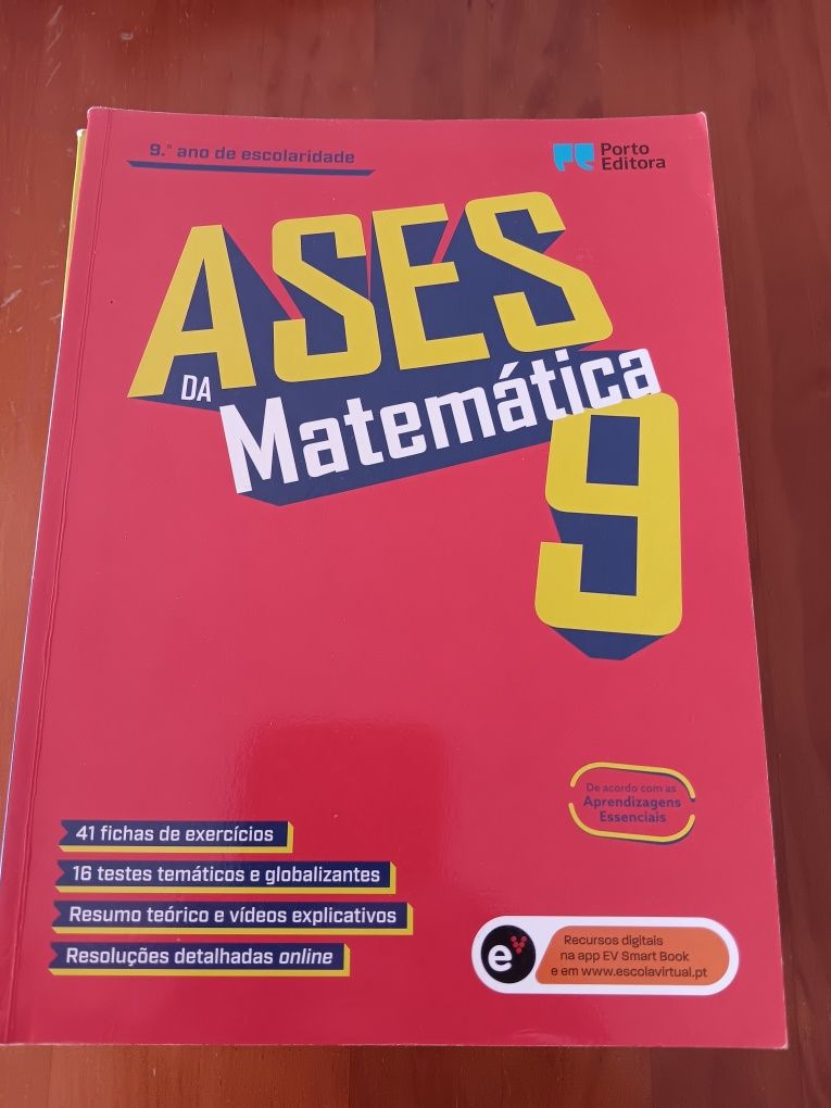 Livro exercícios/ exame e gramática de inglês 2°ciclo