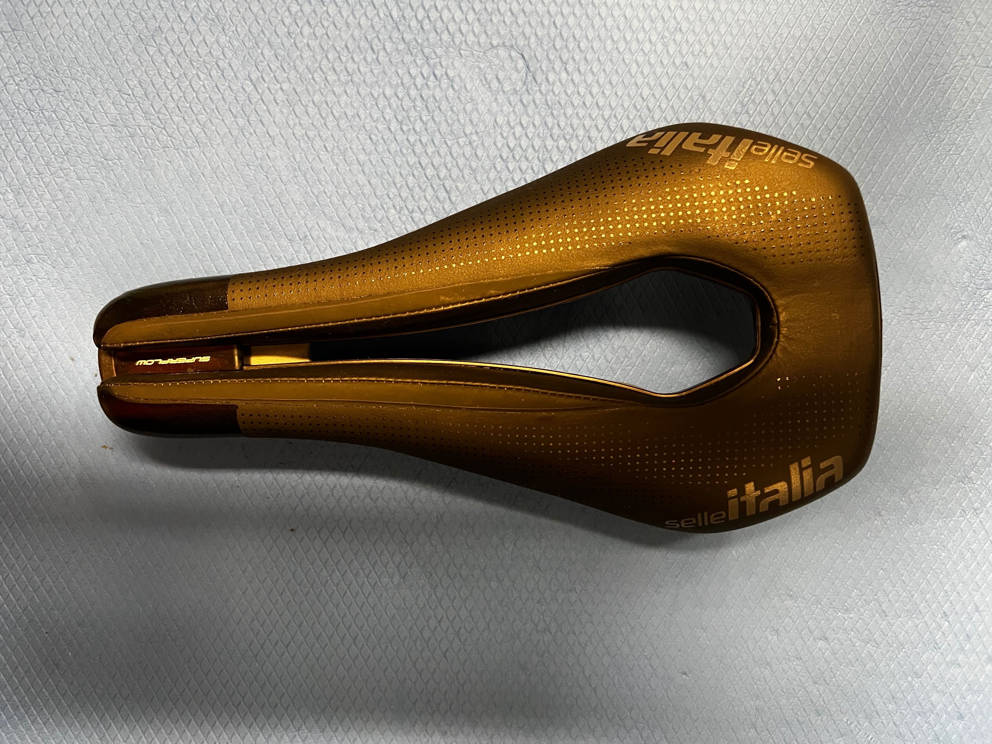 Siodełko SELLE ITALIA SLR Boost Superflow T1 316  Triathlon. NOWE!!!