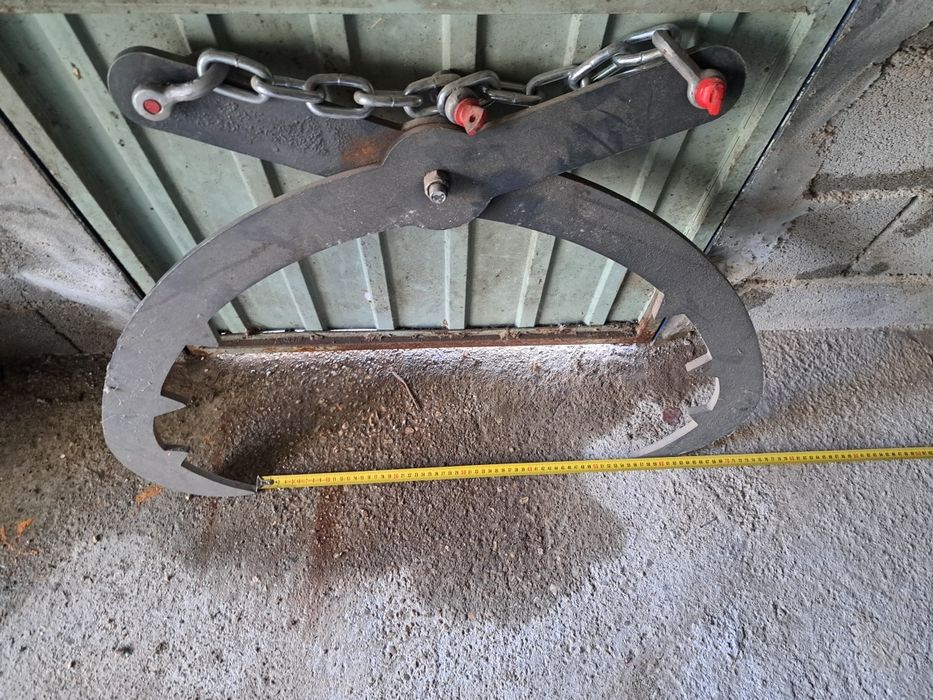 A venda pinça para troncos