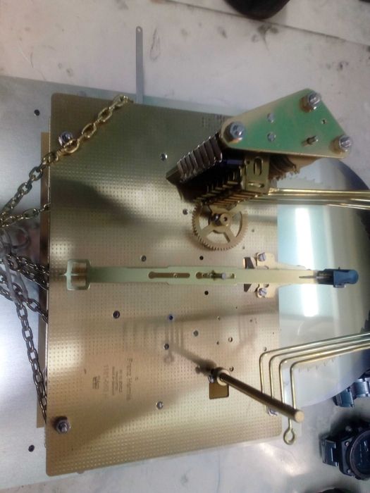 Годинниковий механiзм Franz Hermle 1161-053H