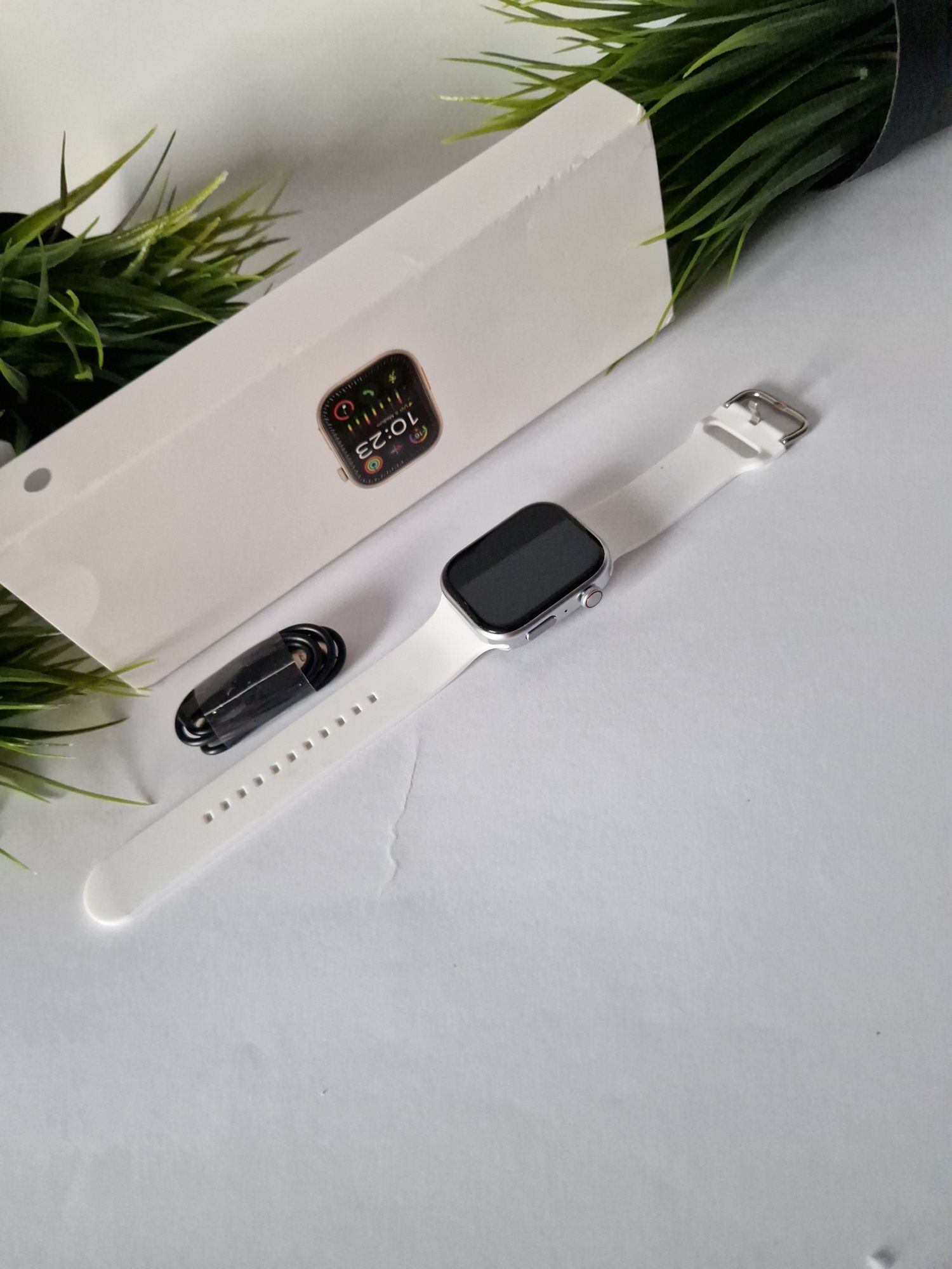 Smartwatch 9, komplet nowy