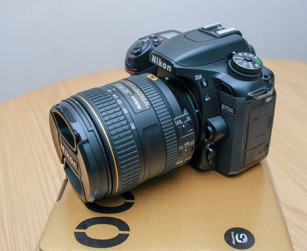 Lustrzanka NIKON D7500. SAMO BODY (bez obiektywu).Stan idealny!