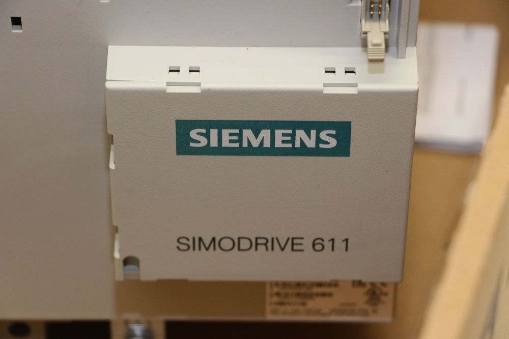 Módulo SIEMENS 6SN1145-1BA02-0CA2