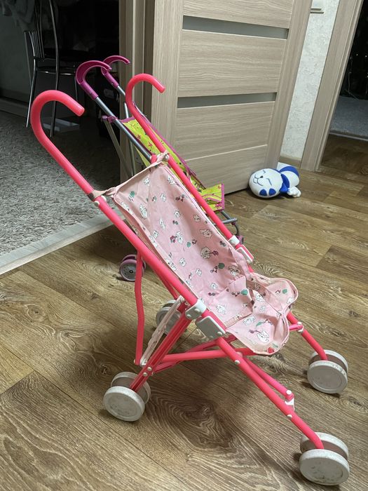Коляска для ляльки.