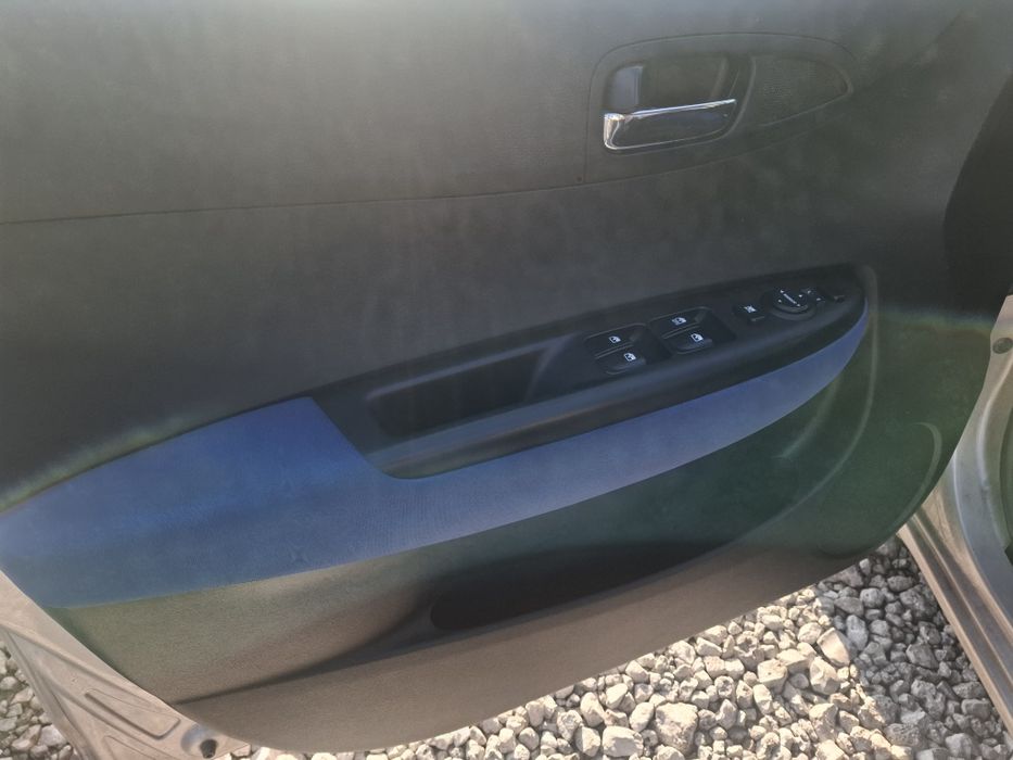 Hyundai i 20 клімат recaro